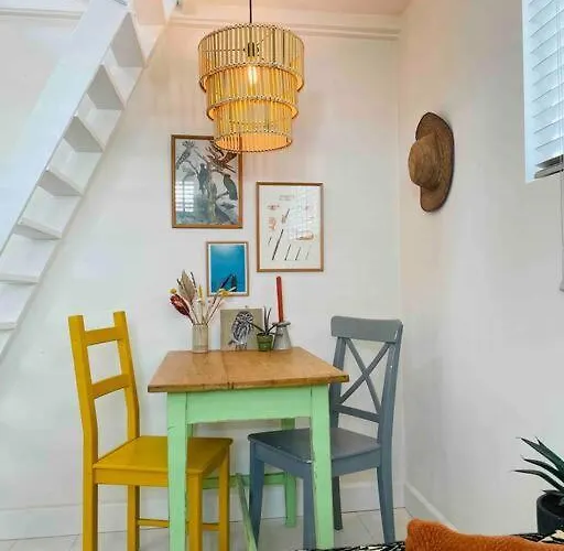 Lejlighed Have A Stay! -the Birdhouse, Tiny Close To The